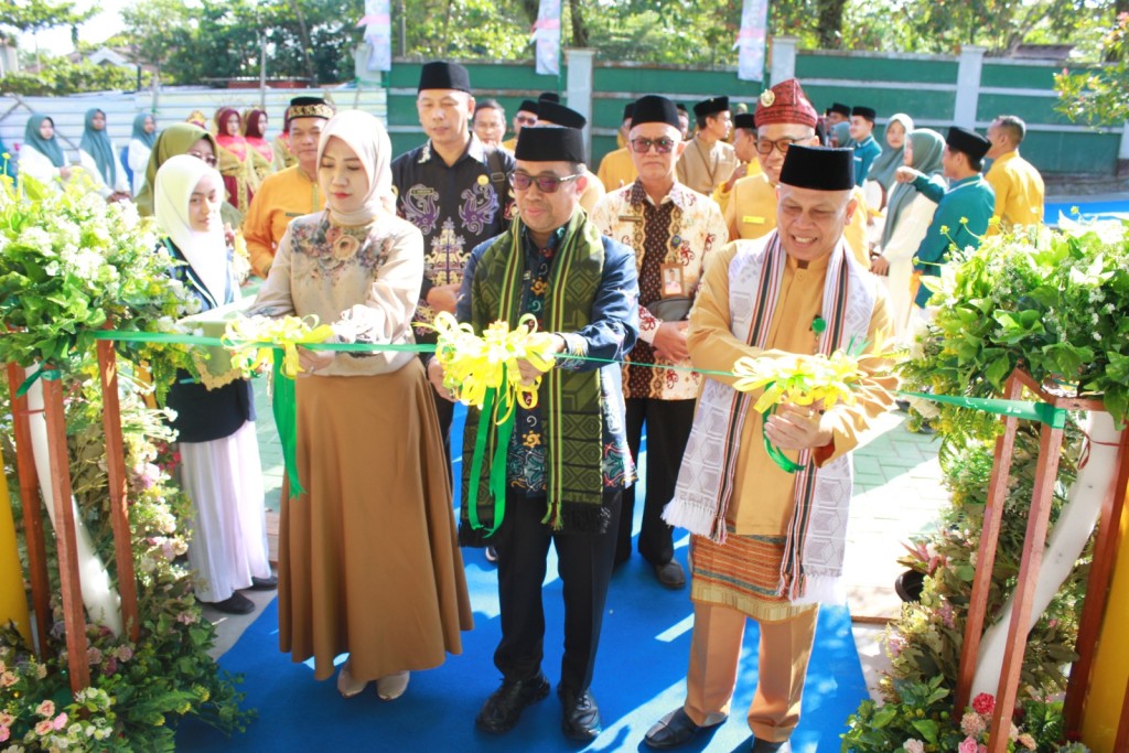 Peresmian Gedung SBSN MAN Kobar