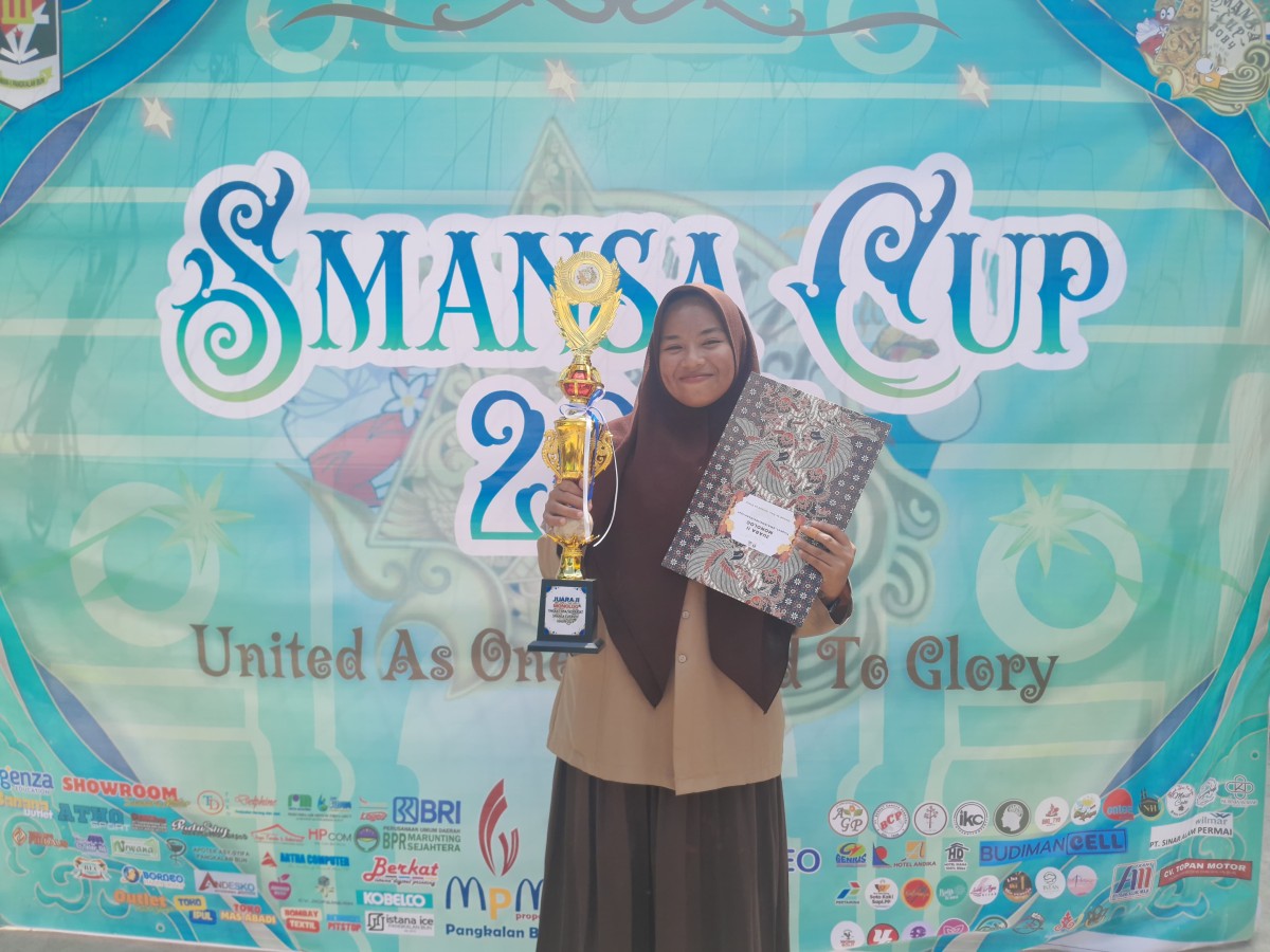 Meisya Murchili Raih Prestasi Ajang Monolog Smansa Cup 2024
